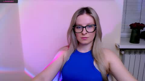 Mia online show from 02.12.26