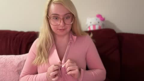 vanillapuddingpie online show from 01.27.25