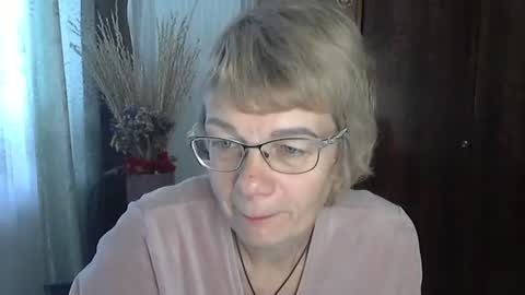 Vanillaxcreamy online show from 11.05.25