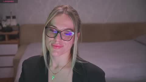 Sophie online show from 03.06.26