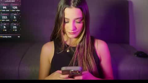 Snapshot of vaniluu9 chatting on 02.20.25 Vanilu online show from 02.20.25