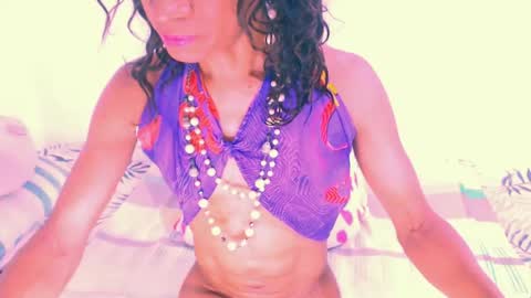 Snapshot of vannesascott chatting on 07.21.26 VANNESA online show from 07.21.26