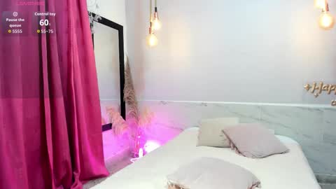 Snapshot of vannhesa chatting on 11.21.25 Vannhesa online show from 11.21.25