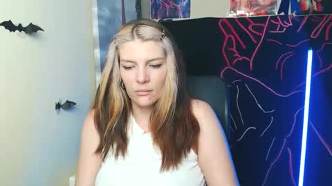 Snapshot of vanrey_ chatting on 06.03.26 Vanessa online show from 06.03.26