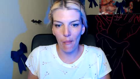 Snapshot of vanrey_ chatting on 07.12.26 Vanessa online show from 07.12.26