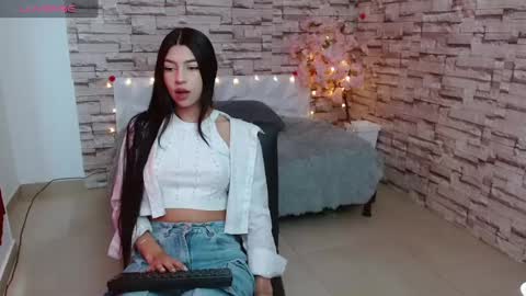 Snapshot of vanse_lust chatting on 02.10.25 Karuna online show from 02.10.25