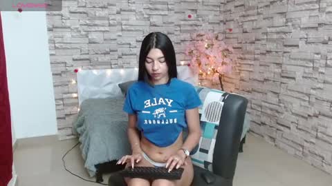 Snapshot of vanse_lust chatting on 02.19.25 Karuna online show from 02.19.25