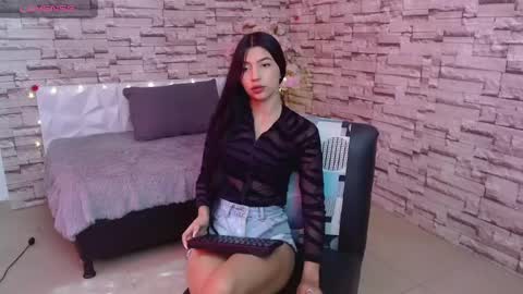 Snapshot of vanse_lust chatting on 02.28.25 Karuna online show from 02.28.25