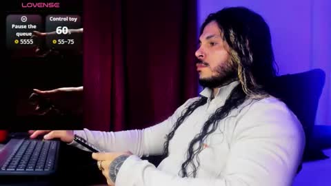 vanvelckan_ online show from 10.05.25