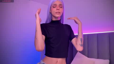  Varya Ferreira - independent model  online show from 12.17.24