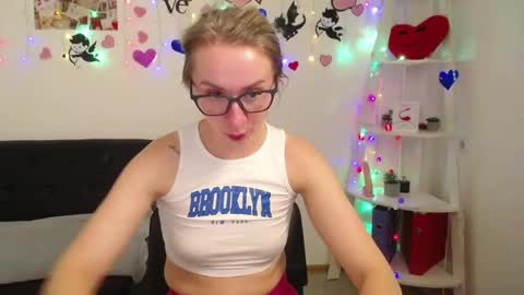 Snapshot of vasilisasii chatting on 03.07.25 Vasilisa online show from 03.07.25