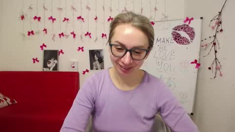 Snapshot of vasilisasii chatting on 02.23.26 Vasilisa online show from 02.23.26