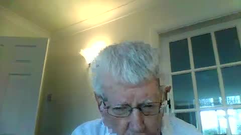 Snapshot of vassus chatting on 12.02.24 vassus online show from 12.02.24