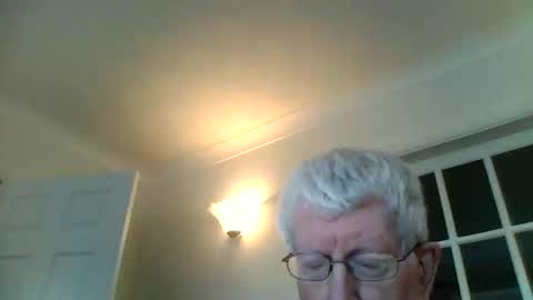 Snapshot of vassus chatting on 01.09.25 vassus online show from 01.09.25