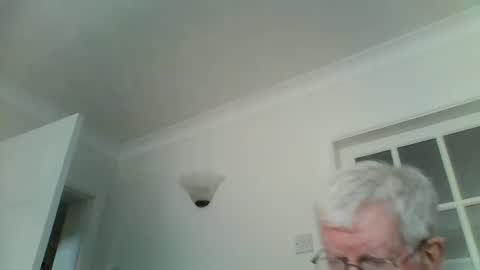 Snapshot of vassus chatting on 10.04.25 vassus online show from 10.04.25