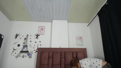 Aurora Cooper online show from 11.01.25