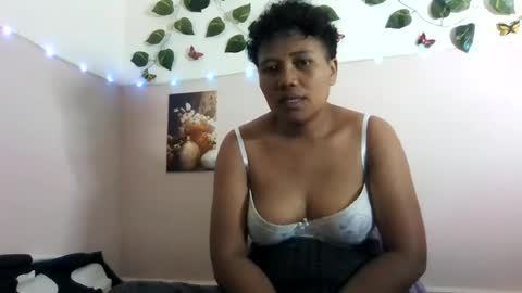 Vayannah online show from 06.17.26