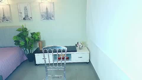 Victoria online show from 09.20.25