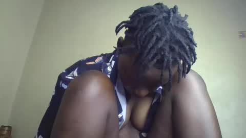 Snapshot of vee_tommy chatting on 12.09.24 Vee tommy online show from 12.09.24