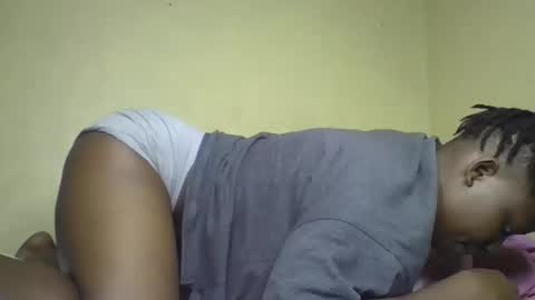 Snapshot of vee_tommy chatting on 12.13.24 Vee tommy online show from 12.13.24