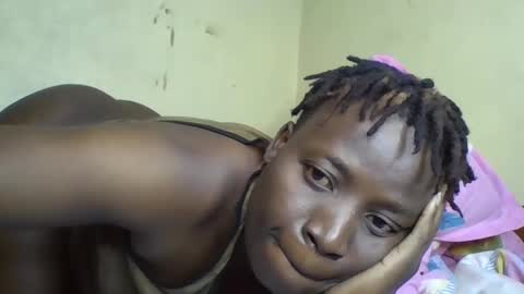 Snapshot of vee_tommy chatting on 12.28.24 Vee tommy online show from 12.28.24