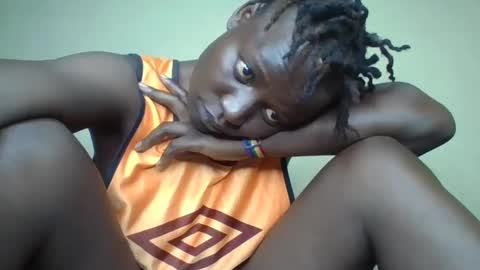 Snapshot of vee_tommy chatting on 01.11.25 Vee tommy online show from 01.11.25