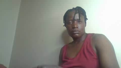 Snapshot of vee_tommy chatting on 10.13.25 Vee tommy online show from 10.13.25