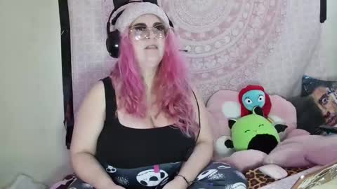 Veronica Lehane online show from 12.19.24