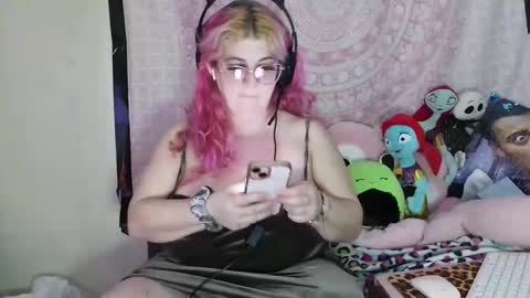 Veronica Lehane online show from 12.25.24