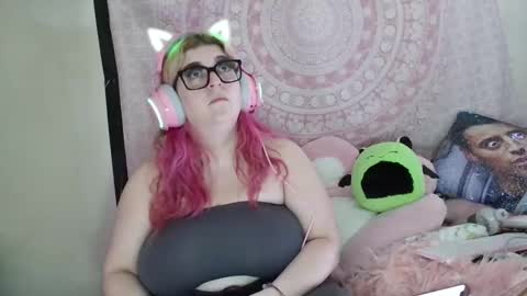 Veronica Lehane online show from 02.12.25