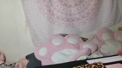 Veronica Lehane online show from 10.13.25