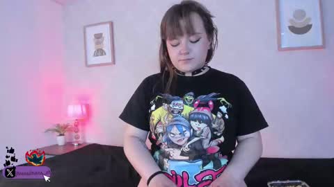 Vee Simons online show from 09.09.25