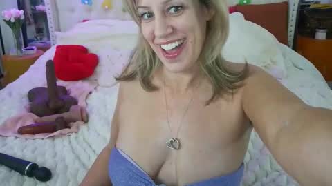 Vegas Dani online show from 03.28.26