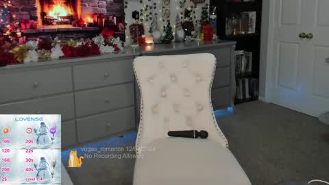 vegas_romance online show from 12.04.24