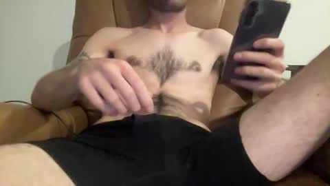 Snapshot of vegassangel chatting on 04.21.26 Joeyyy online show from 04.21.26