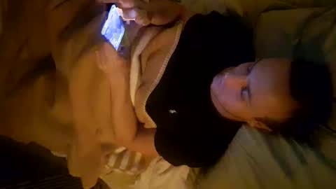 Snapshot of vegboy87 chatting on 12.01.25 vegboy87 online show from 12.01.25