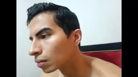 velk_hot1 online show from 02.12.25