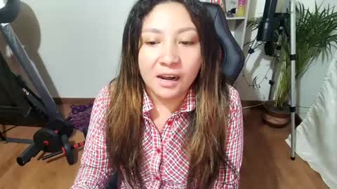 Snapshot of vellarossa chatting on 01.28.25 Im VelaI will be Christmas and New Year with my family December 22 to January 13 I will miss you guys. online show from 01.28.25