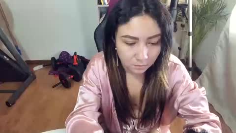 Snapshot of vellarossa chatting on 02.07.25 Im VelaI will be Christmas and New Year with my family December 22 to January 13 I will miss you guys. online show from 02.07.25