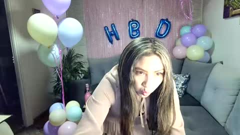 Snapshot of vellarossa chatting on 10.12.25 Im VelaI will be Christmas and New Year with my family December 22 to January 13 I will miss you guys. online show from 10.12.25