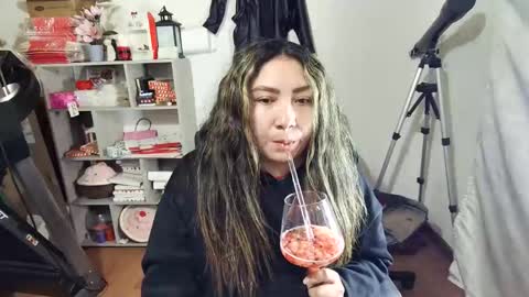 Snapshot of vellarossa chatting on 02.23.26 Im VelaI will be Christmas and New Year with my family December 22 to January 13 I will miss you guys. online show from 02.23.26