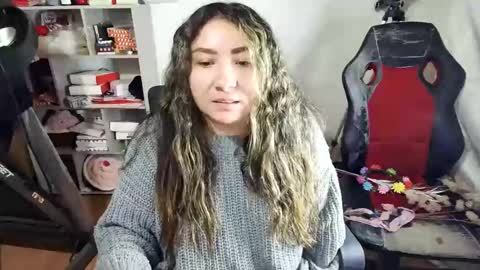 Snapshot of vellarossa chatting on 03.03.26 Im VelaI will be Christmas and New Year with my family December 22 to January 13 I will miss you guys. online show from 03.03.26