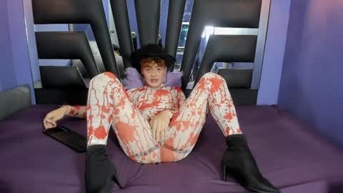 Veluni  online show from 04.11.26