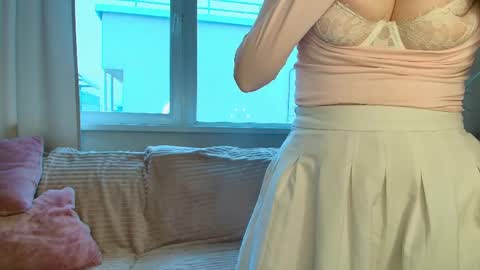 velveetaa online show from 04.10.26