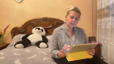 velvet_11 online show from 10.06.25