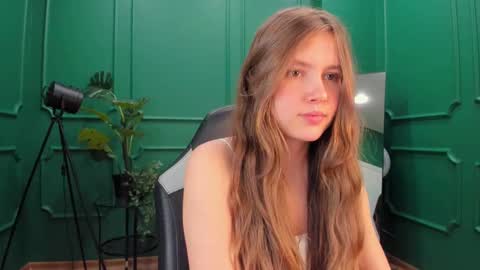 Snapshot of velvet_cherry chatting on 02.26.25 velvet_cherry online show from 02.26.25