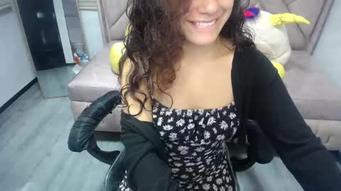 velvet_moon_v online show from 09.25.25