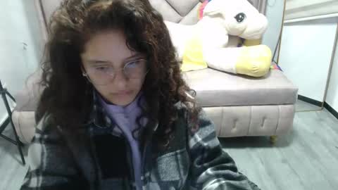 velvet_moon_v online show from 11.14.25