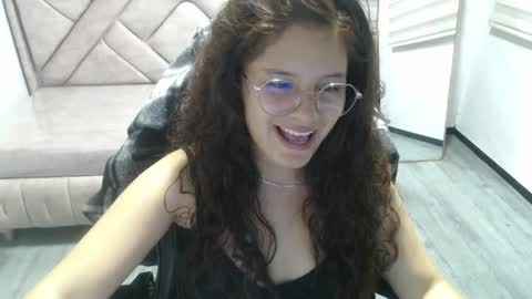 velvet_moon_v online show from 03.26.26