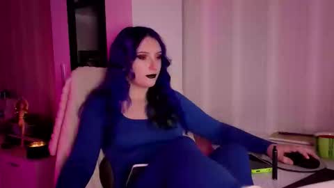 Violet online show from 04.03.26